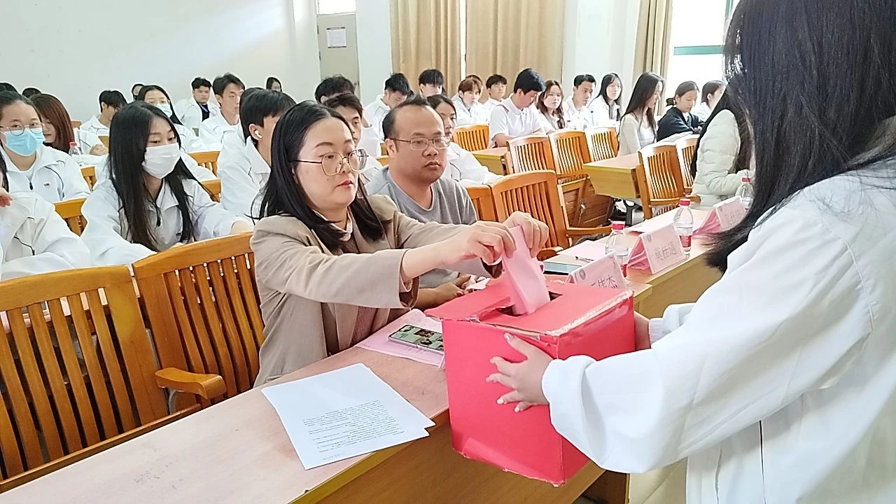 29D66